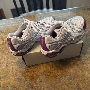 Reebok Youth Girls Leather Purple Classic Shoes